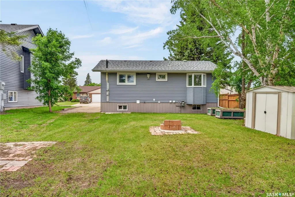 716 3rd Street Humboldt SK S0K 2A0