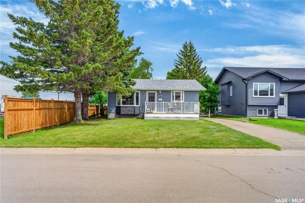 716 3rd Street Humboldt SK S0K 2A0