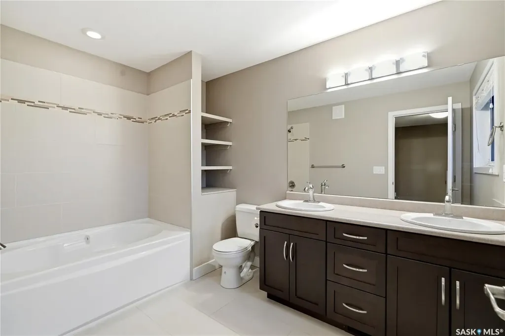 433 Redwood Crescent Warman SK S0K 0A1