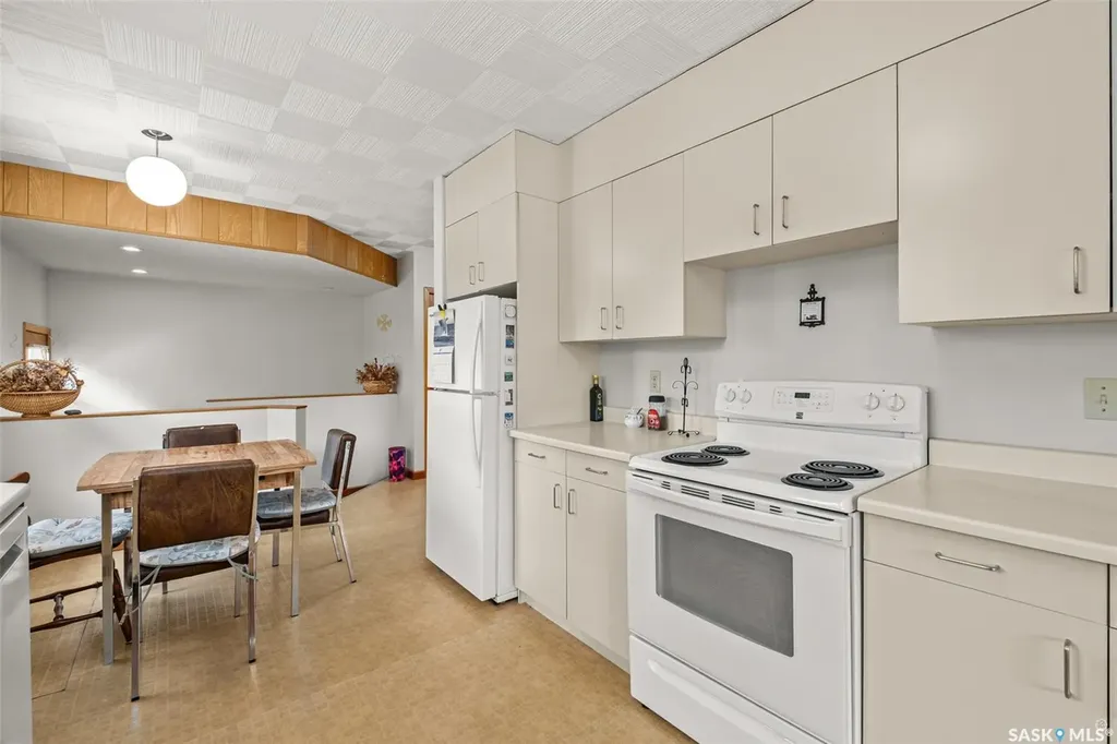 405 21st Street W Prince Albert SK S6V 4J5