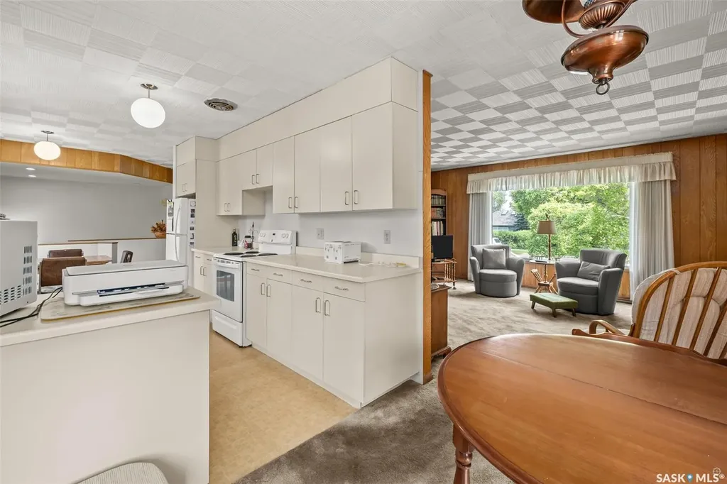 405 21st Street W Prince Albert SK S6V 4J5