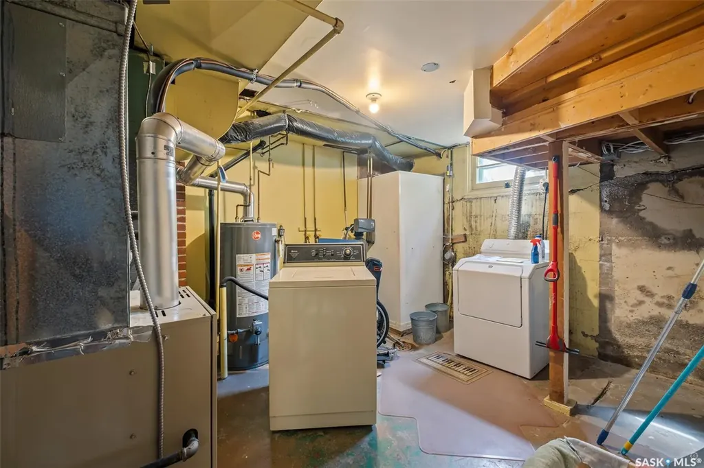 405 21st Street W Prince Albert SK S6V 4J5