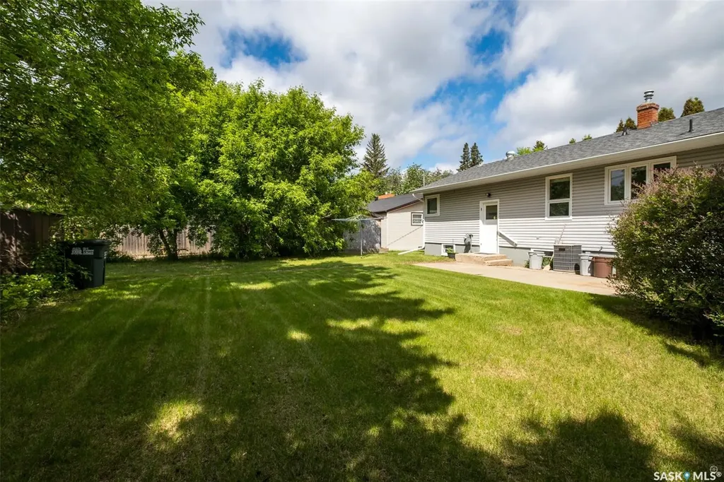 405 21st Street W Prince Albert SK S6V 4J5