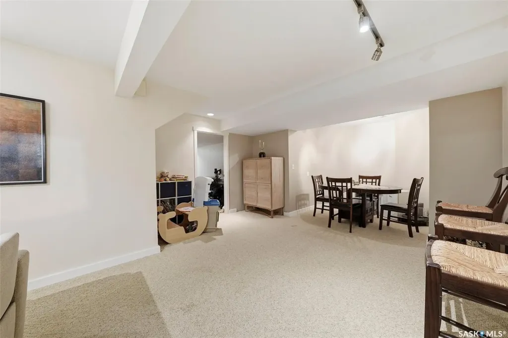 331 Steiger Way Saskatoon SK S7N 4K2