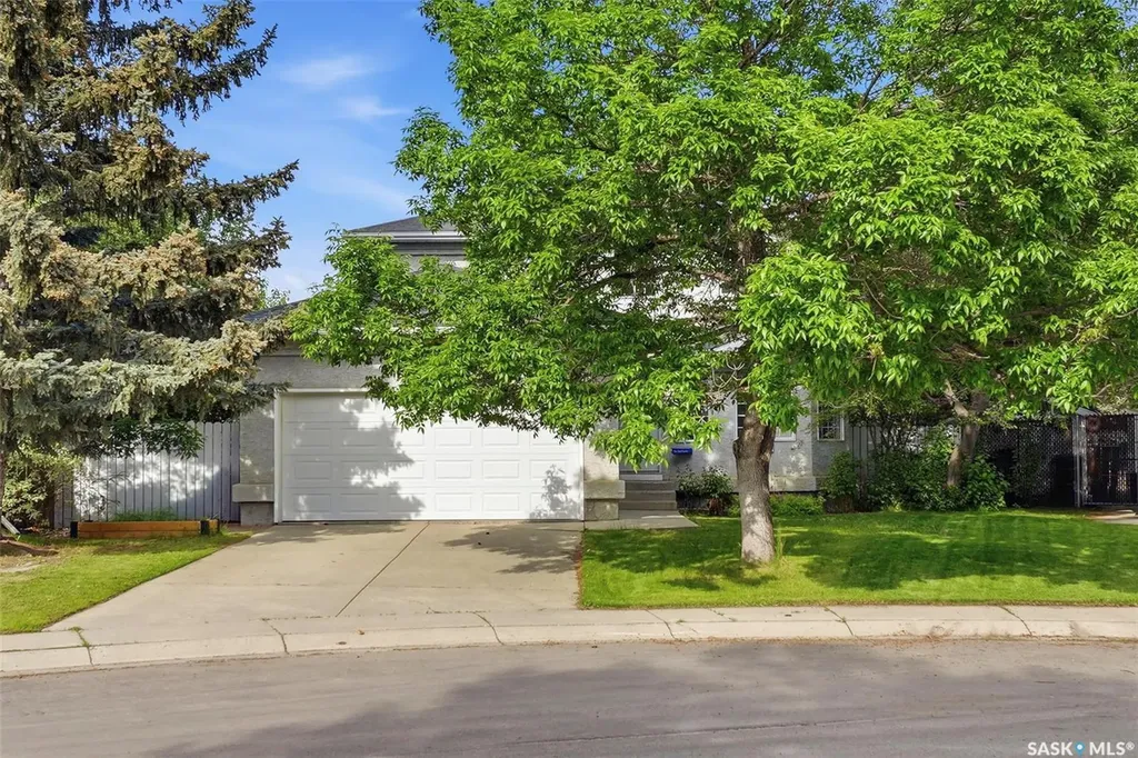 331 Steiger Way Saskatoon SK S7N 4K2