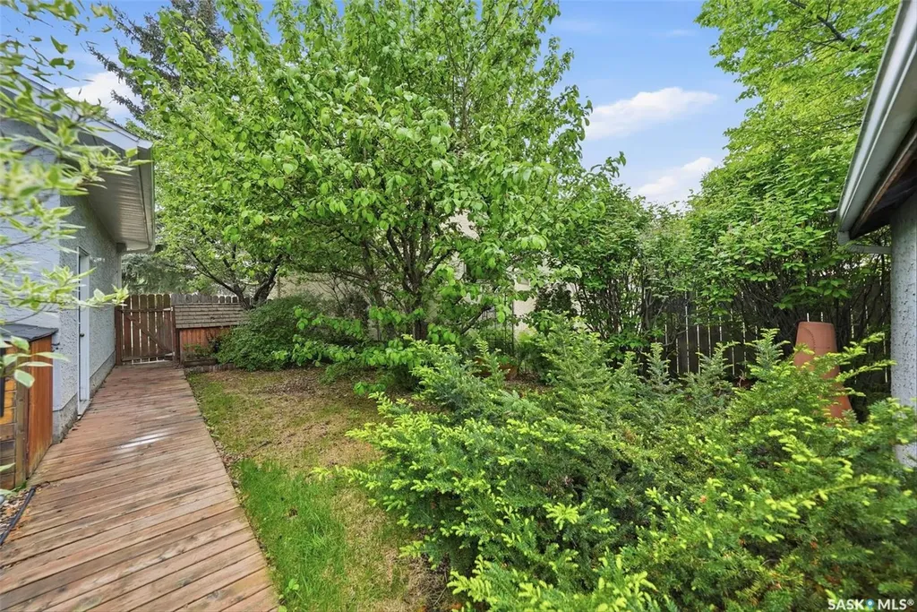 331 Steiger Way Saskatoon SK S7N 4K2
