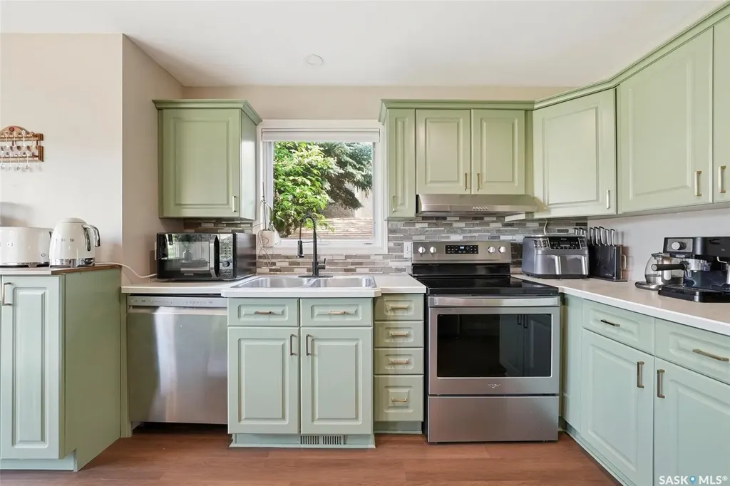 331 Steiger Way Saskatoon SK S7N 4K2
