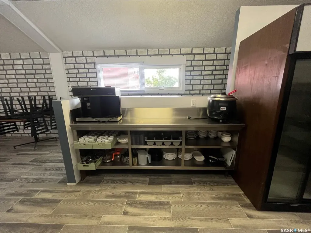 406 Grand Avenue Luseland SK S0L 2A0