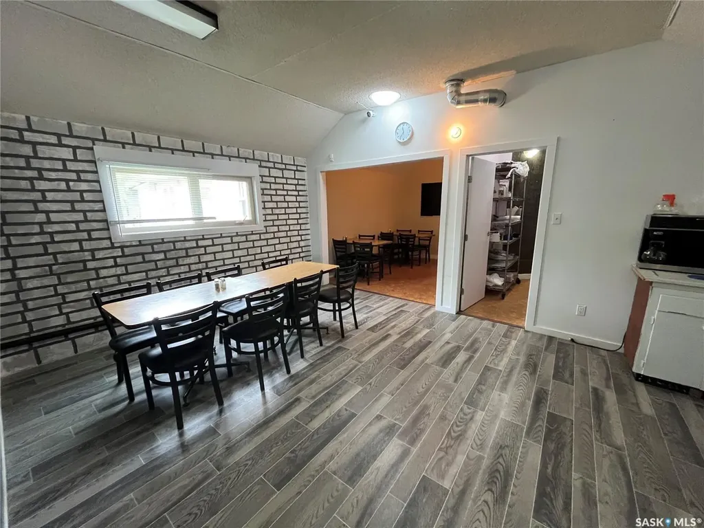 406 Grand Avenue Luseland SK S0L 2A0