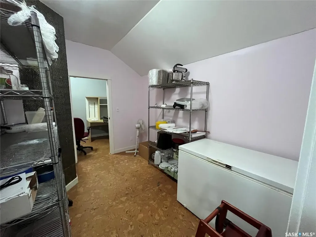 406 Grand Avenue Luseland SK S0L 2A0