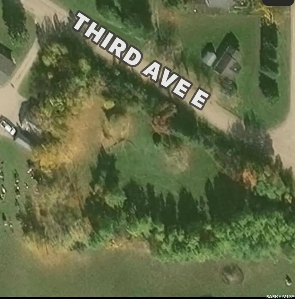 307-309- 311 Third Avenue E Kelvington SK S0A 1W0