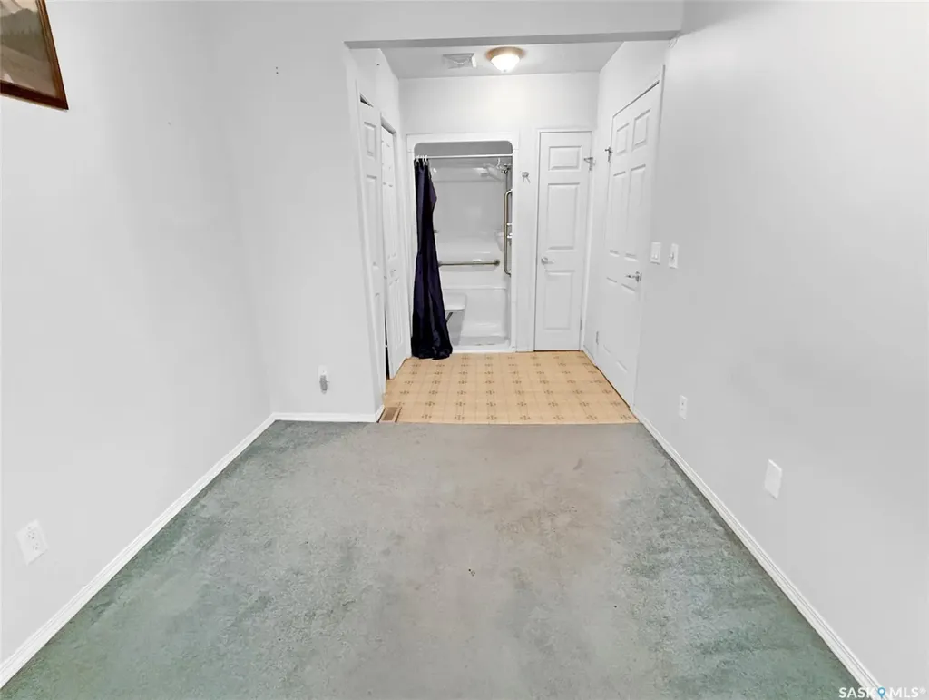 239 8th Avenue NE Swift Current SK S9H 2P5