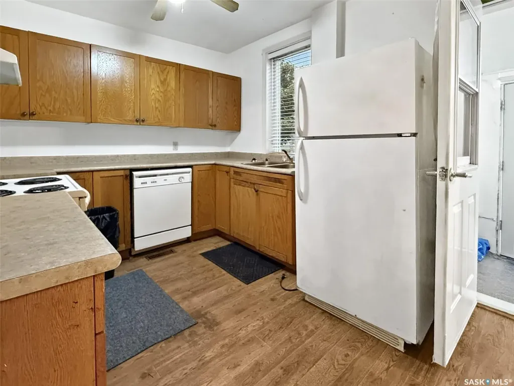 239 8th Avenue NE Swift Current SK S9H 2P5