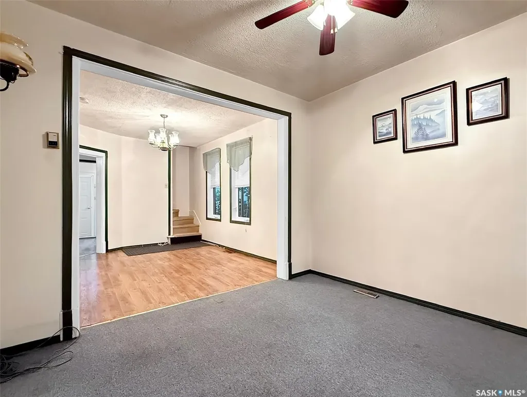 239 8th Avenue NE Swift Current SK S9H 2P5