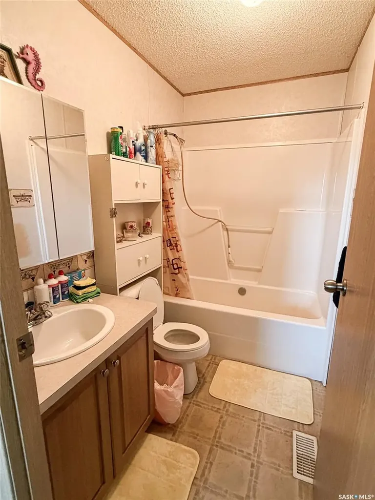 501 7th Avenue E Meadow Lake SK S9X 1X9
