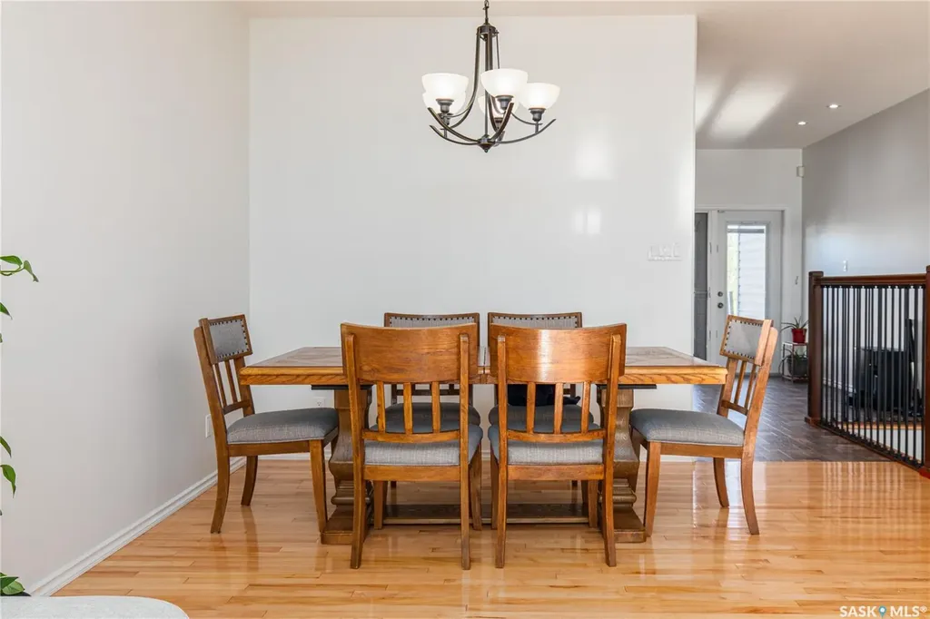 27 Belmont Crescent Moose Jaw SK S6K 1C5