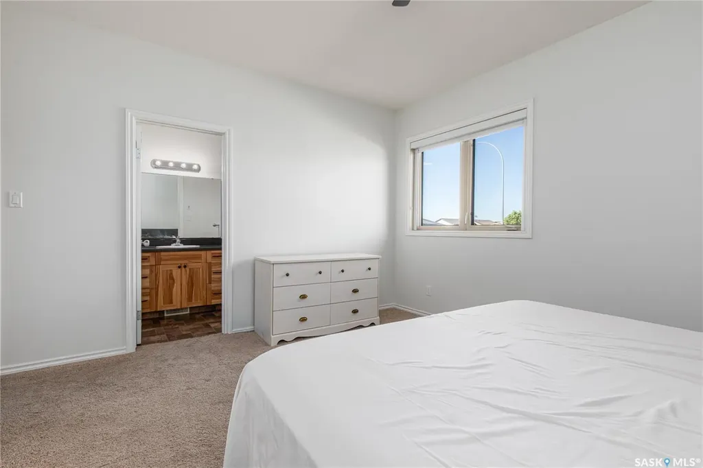 27 Belmont Crescent Moose Jaw SK S6K 1C5