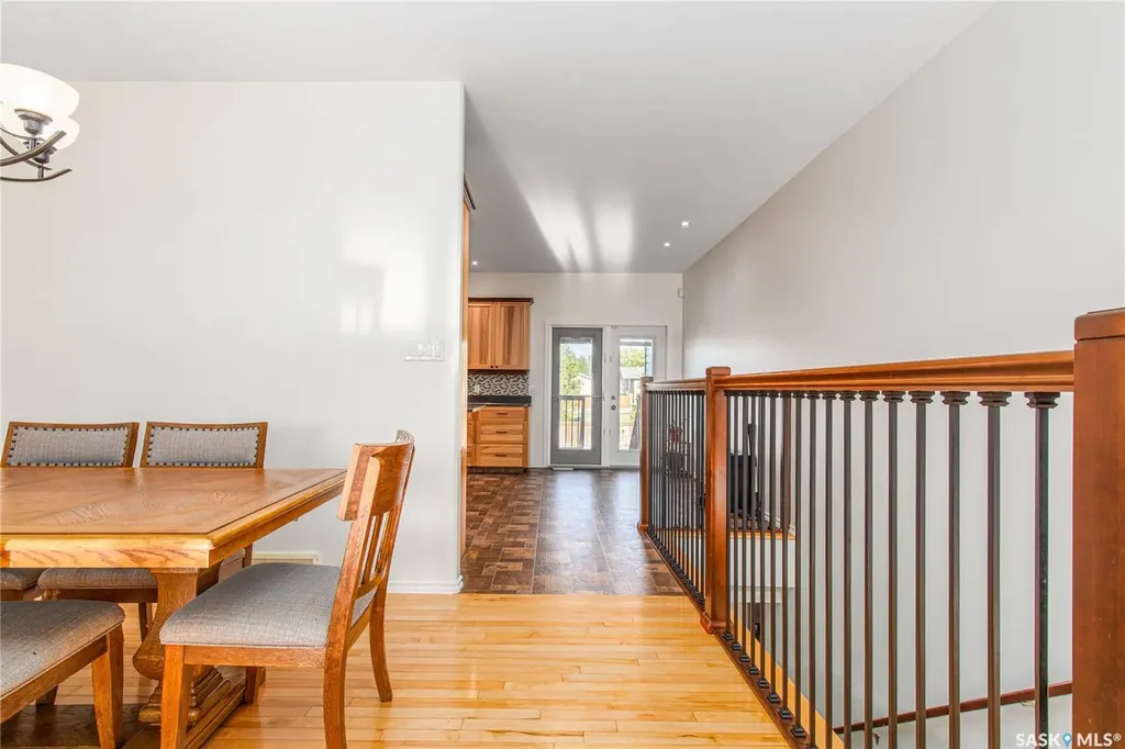 27 Belmont Crescent Moose Jaw SK S6K 1C5