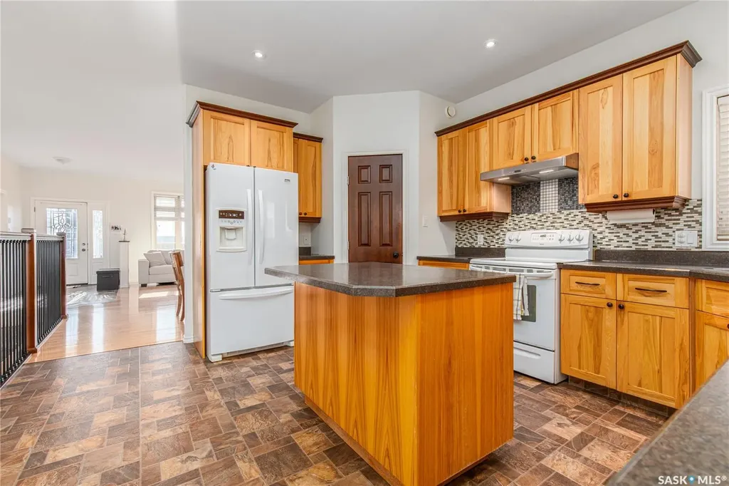 27 Belmont Crescent Moose Jaw SK S6K 1C5