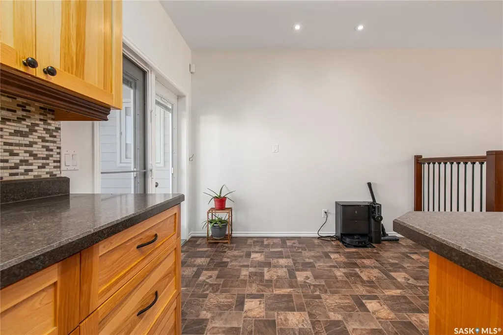 27 Belmont Crescent Moose Jaw SK S6K 1C5