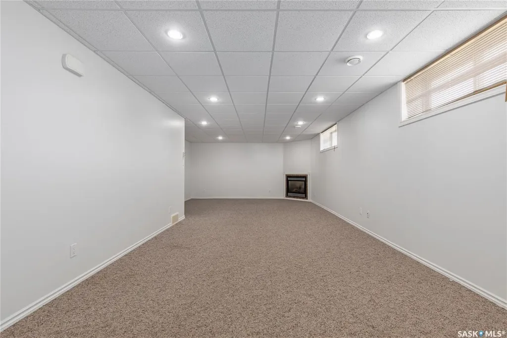 27 Belmont Crescent Moose Jaw SK S6K 1C5