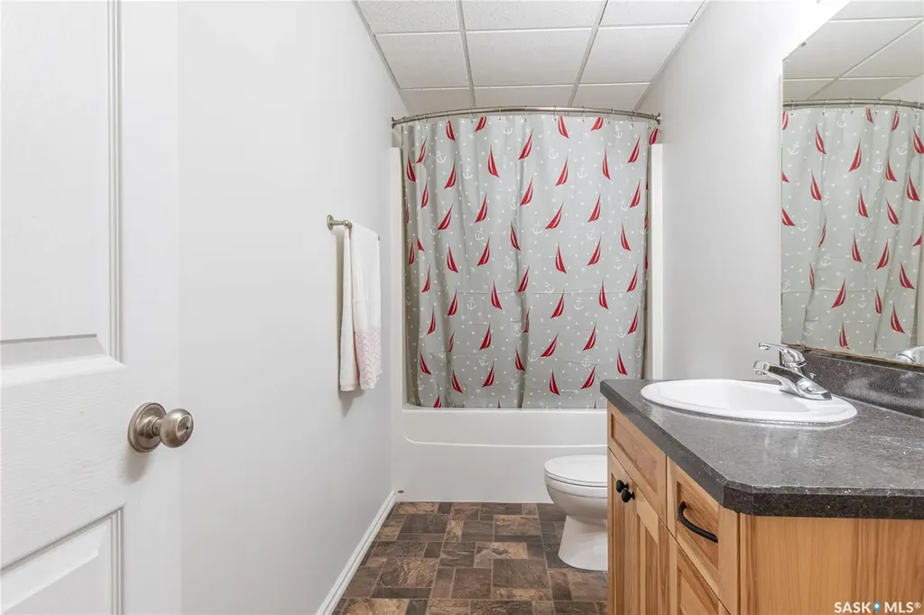 27 Belmont Crescent Moose Jaw SK S6K 1C5