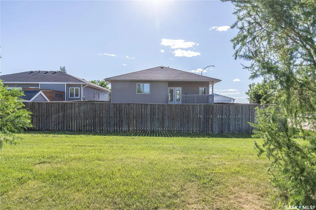 27 Belmont Crescent Moose Jaw SK S6K 1C5