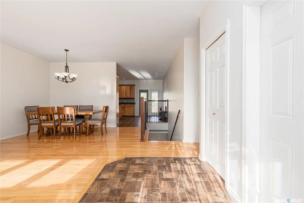27 Belmont Crescent Moose Jaw SK S6K 1C5
