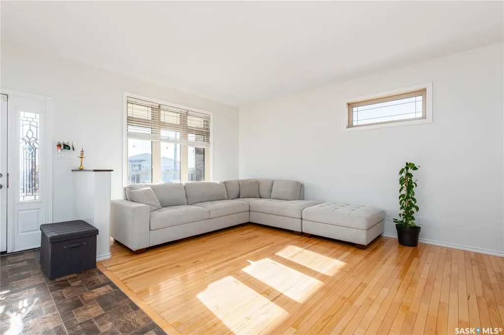 27 Belmont Crescent Moose Jaw SK S6K 1C5