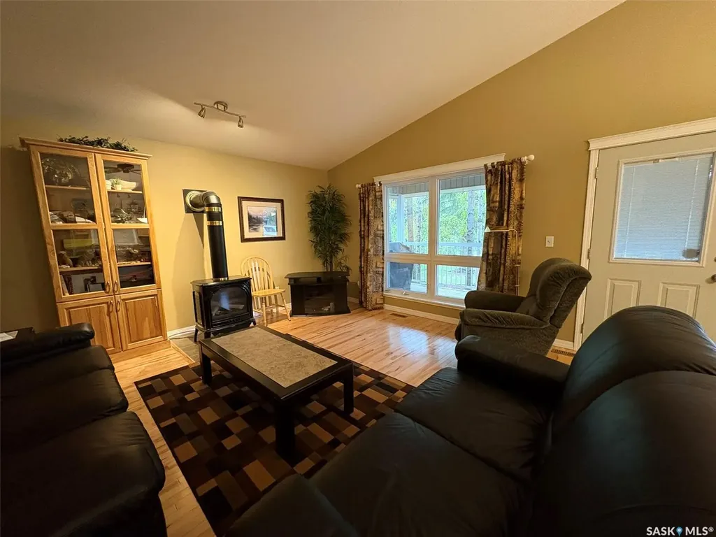 8 Laurjan Drive Turtle View SK S0M 1J0