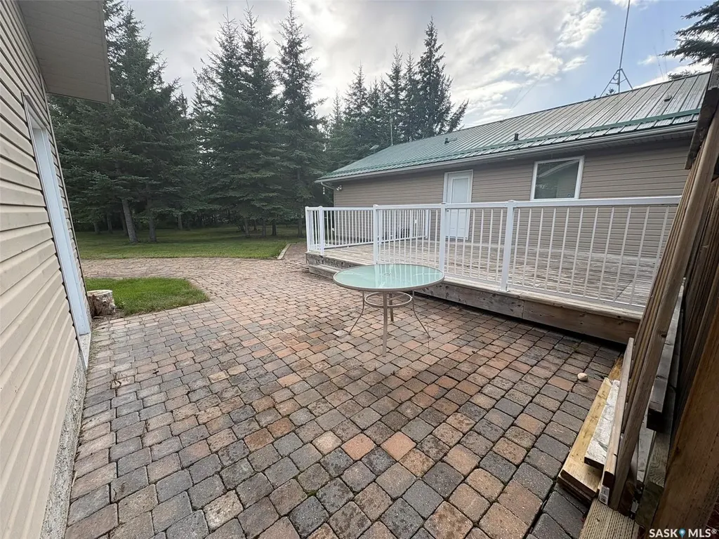 8 Laurjan Drive Turtle View SK S0M 1J0