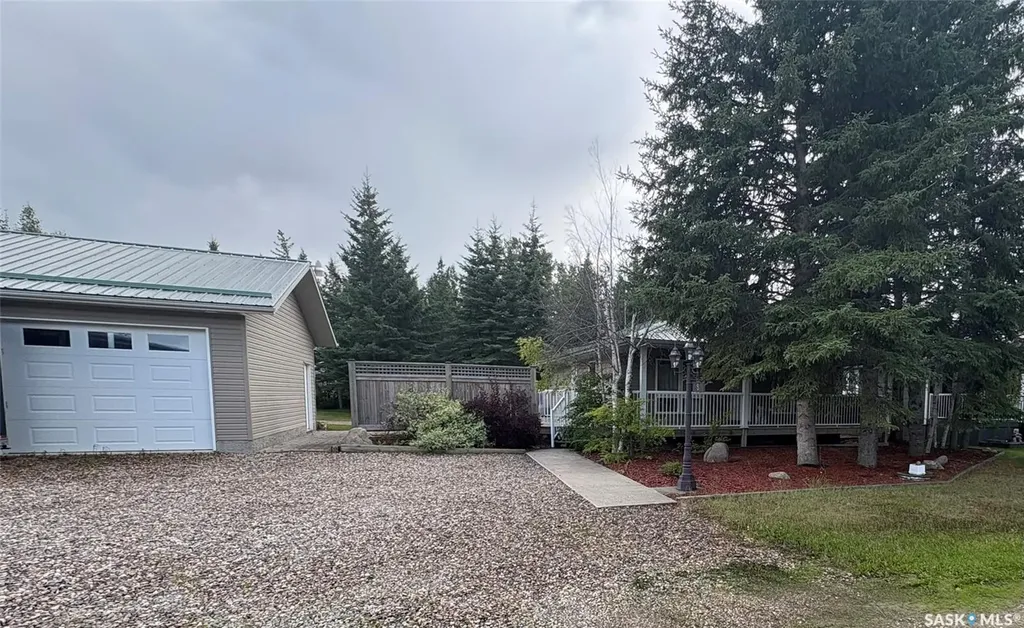 8 Laurjan Drive Turtle View SK S0M 1J0