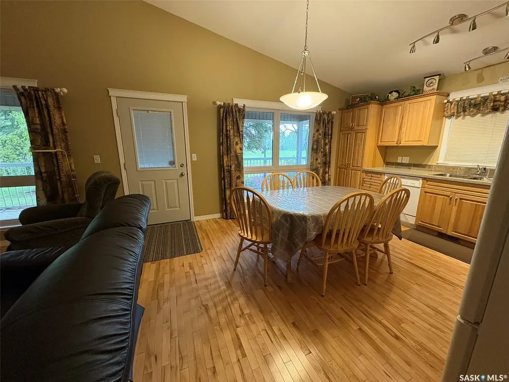8 Laurjan Drive Turtle View SK S0M 1J0