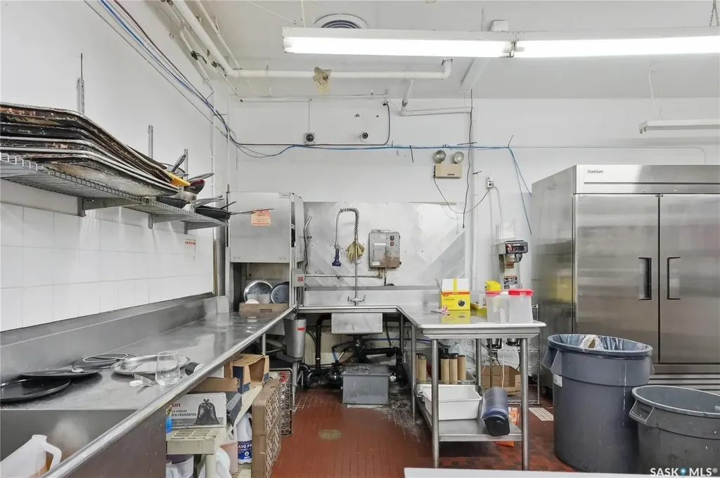 610 Idylwyld Drive N Saskatoon SK S7L 0Z2