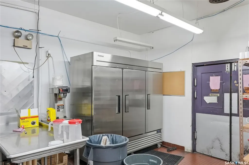 610 Idylwyld Drive N Saskatoon SK S7L 0Z2