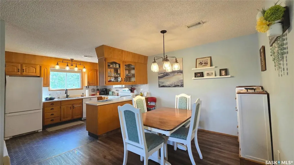 1391 98th Street North Battleford SK S9A 0M1