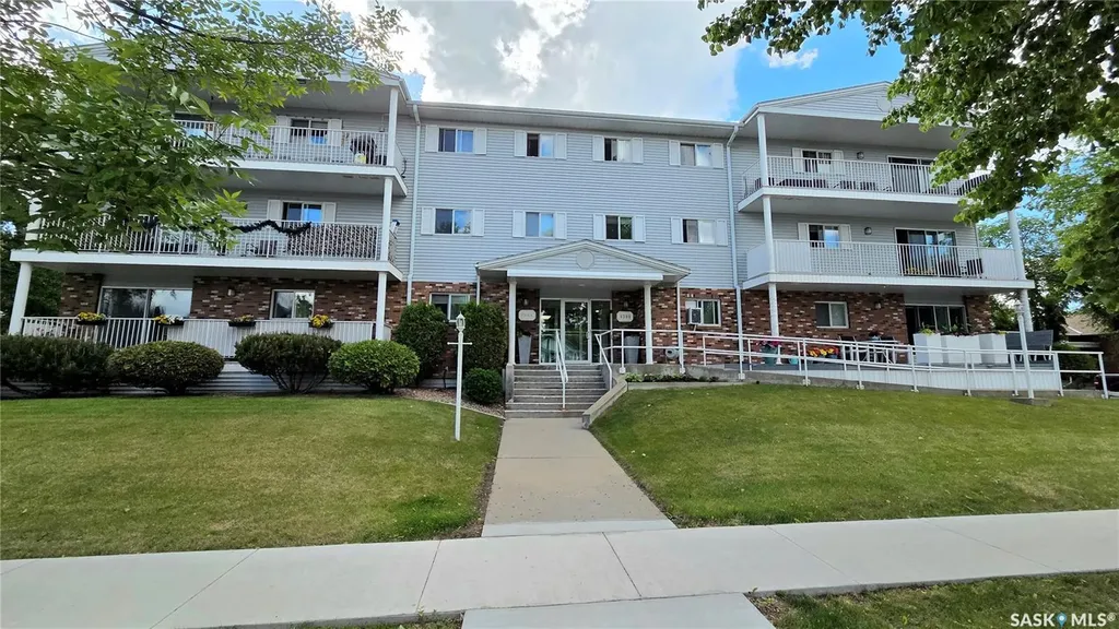 1391 98th Street North Battleford SK S9A 0M1
