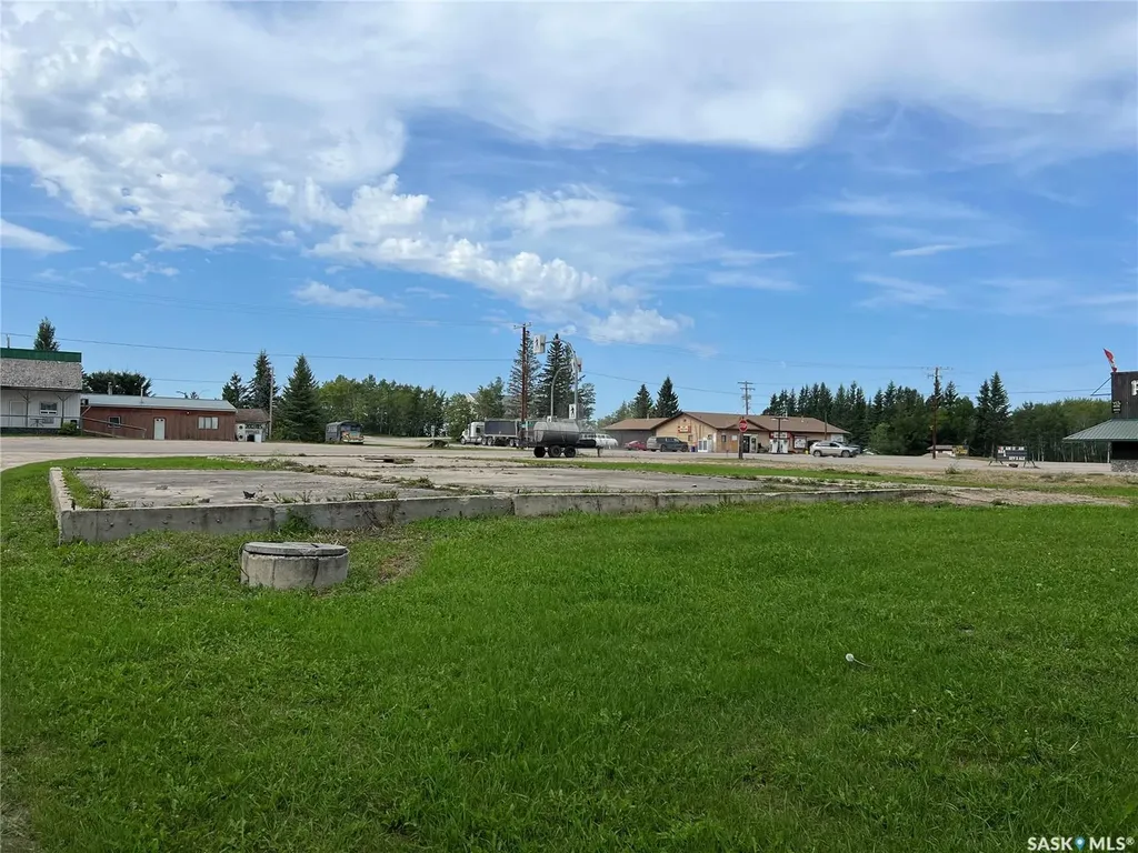 100-103 Main Street E Dorintosh SK S0M 0T0