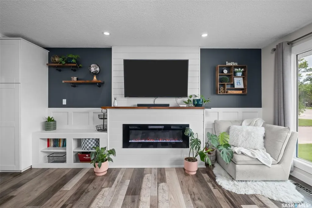 934 King Place Prince Albert SK S6V 6K8