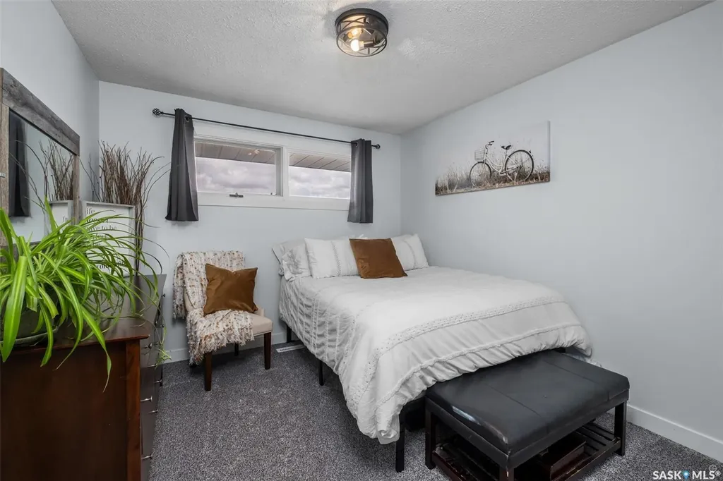 934 King Place Prince Albert SK S6V 6K8