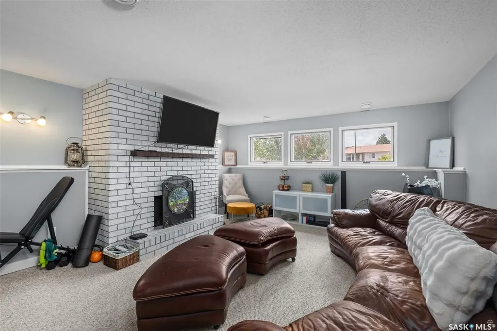 934 King Place Prince Albert SK S6V 6K8