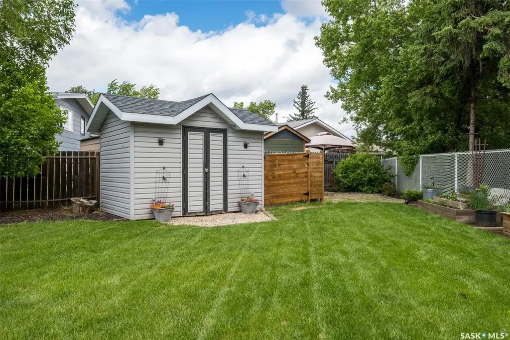 934 King Place Prince Albert SK S6V 6K8