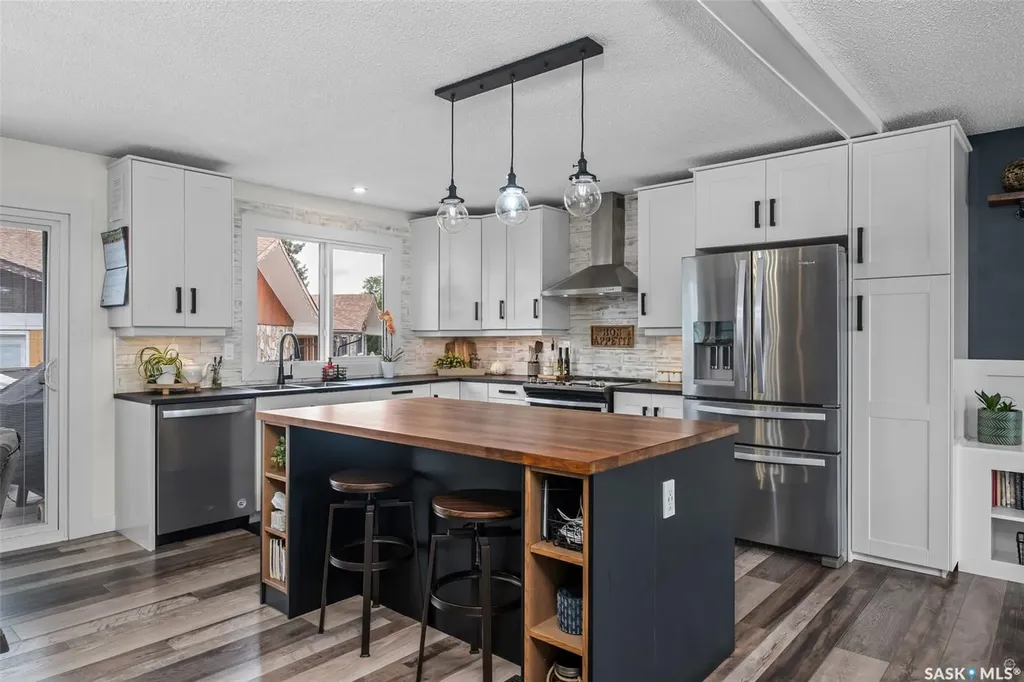 934 King Place Prince Albert SK S6V 6K8