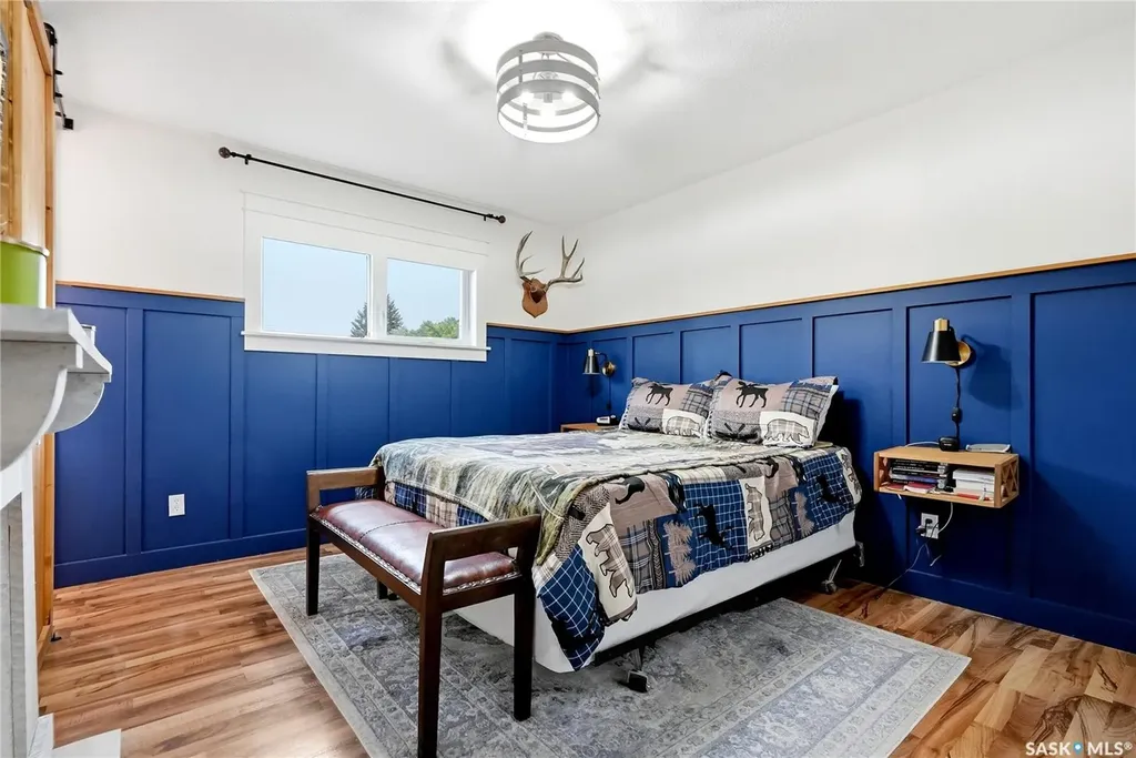 328 Carleton Drive Saskatoon SK S7H 4C1