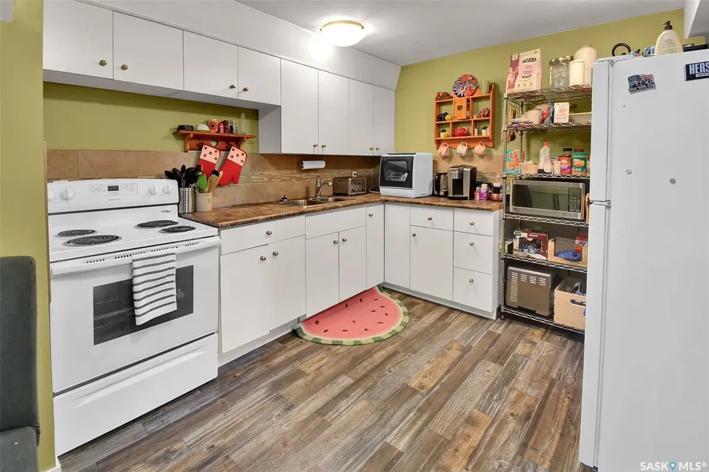 1401 Cumberland Avenue S Saskatoon SK S7H 2L9
