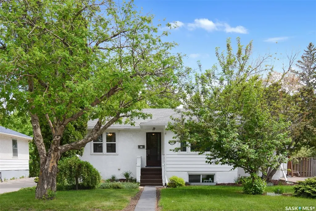 1401 Cumberland Avenue S Saskatoon SK S7H 2L9