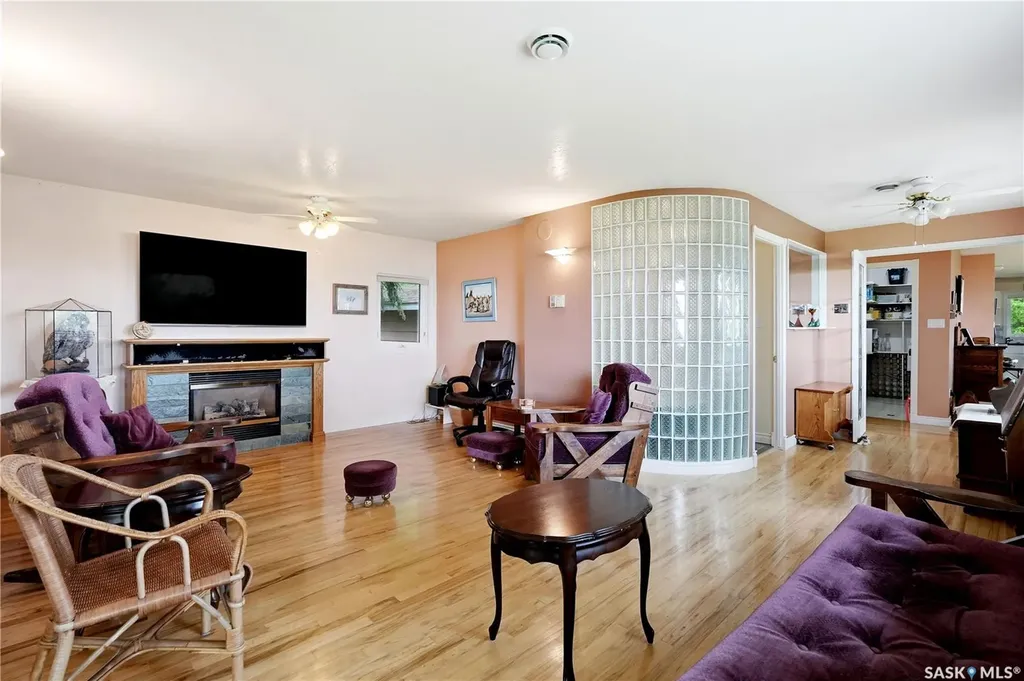 21 Pelican Street W Wood River Rm No. 74 SK S0H 2K0
