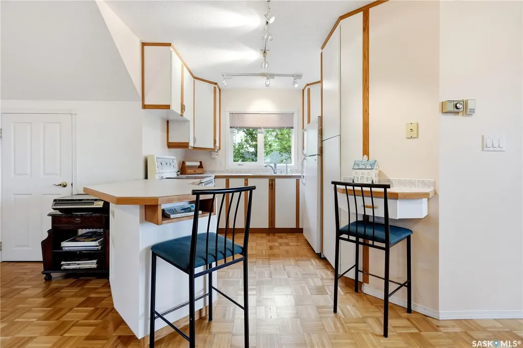 21 Pelican Street W Wood River Rm No. 74 SK S0H 2K0