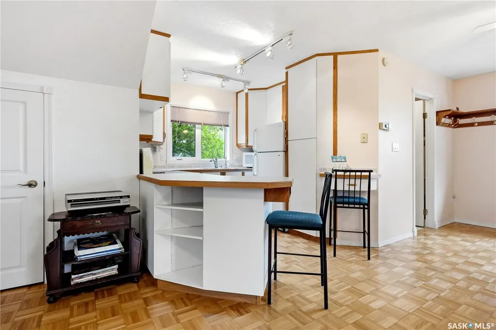 21 Pelican Street W Wood River Rm No. 74 SK S0H 2K0