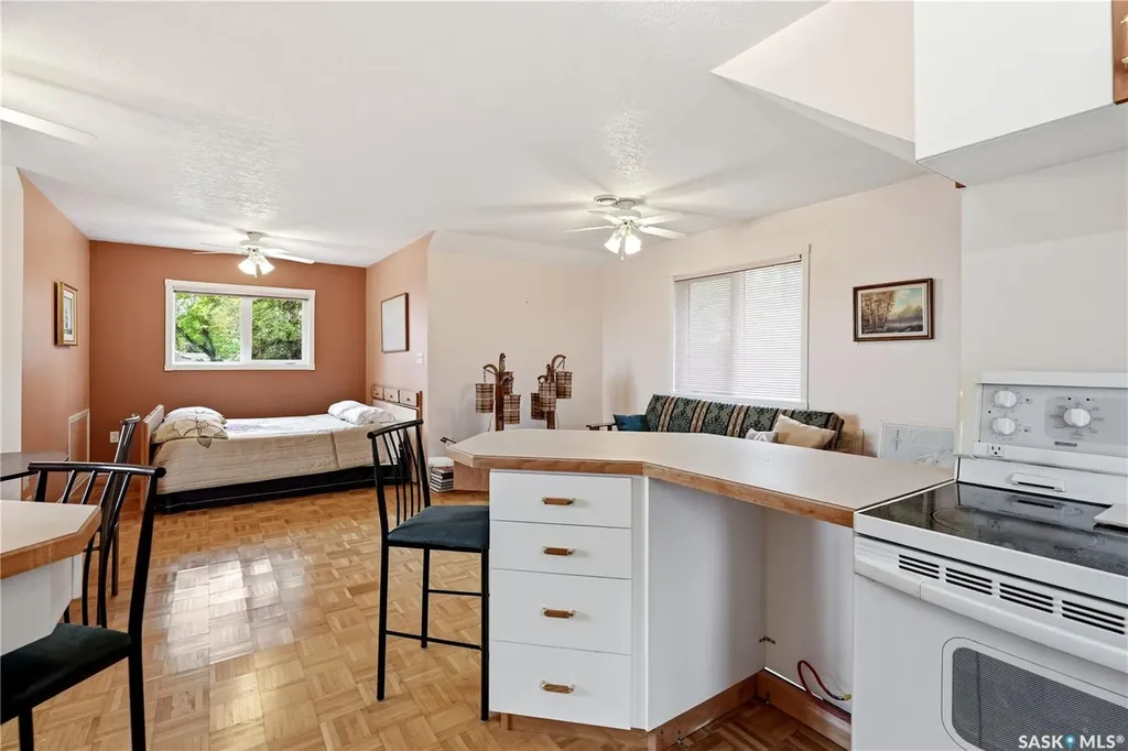 21 Pelican Street W Wood River Rm No. 74 SK S0H 2K0